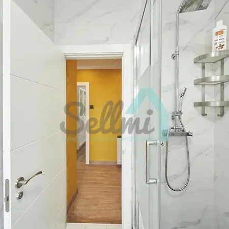 Bonita Casa Cerca Del Centro. Aparcamiento Gratis Apartman